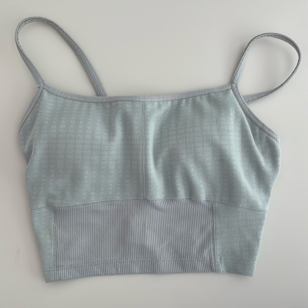 Athleta Light Gray Wicking Antimicrobial Sports Bra top w removable cup pads XXS